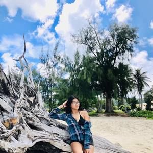 Meet your Posher, Janelle